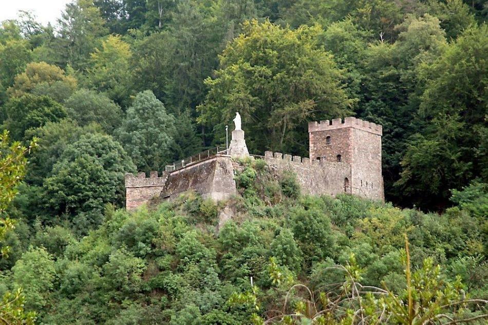 Le Gite Du Chateau Dans Le Centre De Schirmeck Zewnętrze zdjęcie